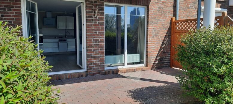 Überdachte Terrasse, Blick zur Küche