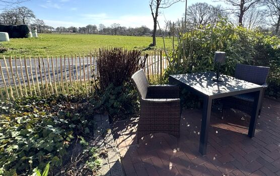 Terrasse mit Aussicht in die Landschaft