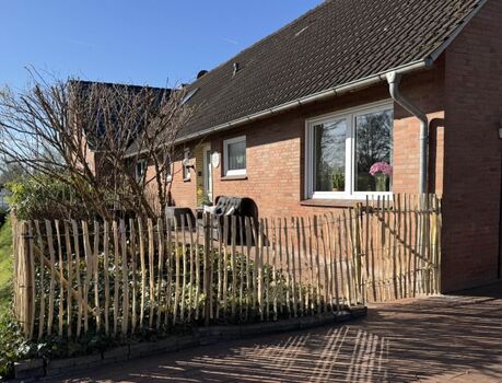 Sonnenterrasse mit Zaun