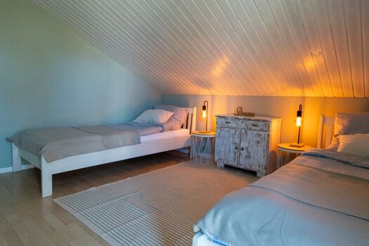 Schlafzimmer 2 mit 2 Einzelbetten