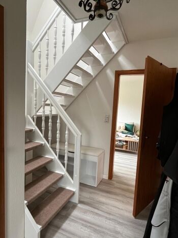 Eingangsbereich mit Treppenaufgang