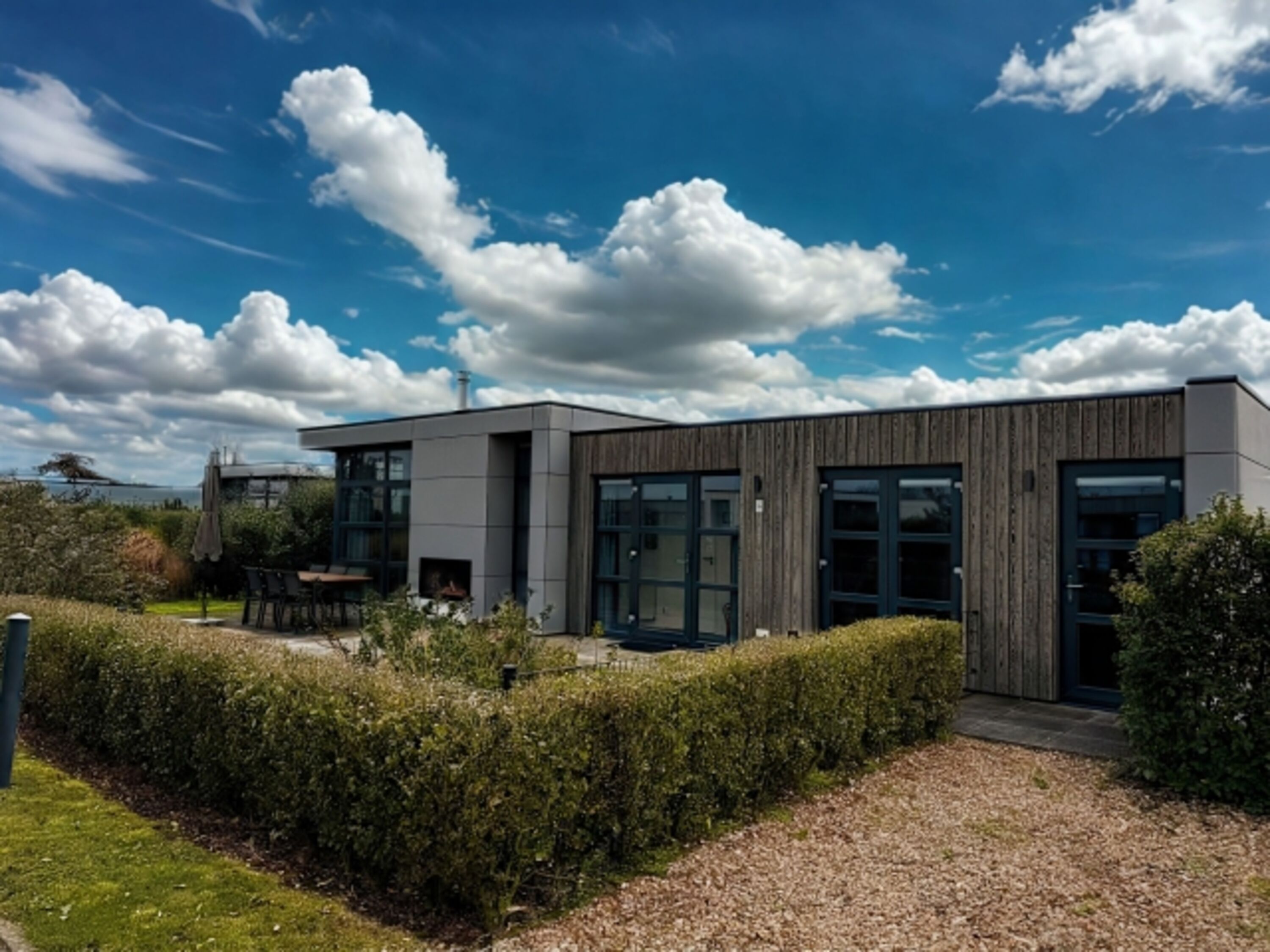 Willkommen im umzäunten Chalet IJssel Lodge