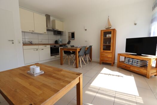 Küche mit Essbereich