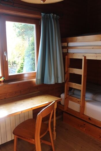 2. Schlafzimmer Betten 1,9m lang