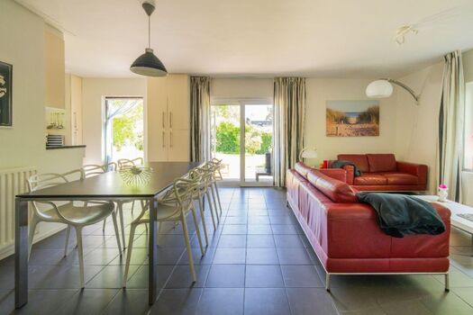 Das helle Wohnzimmer