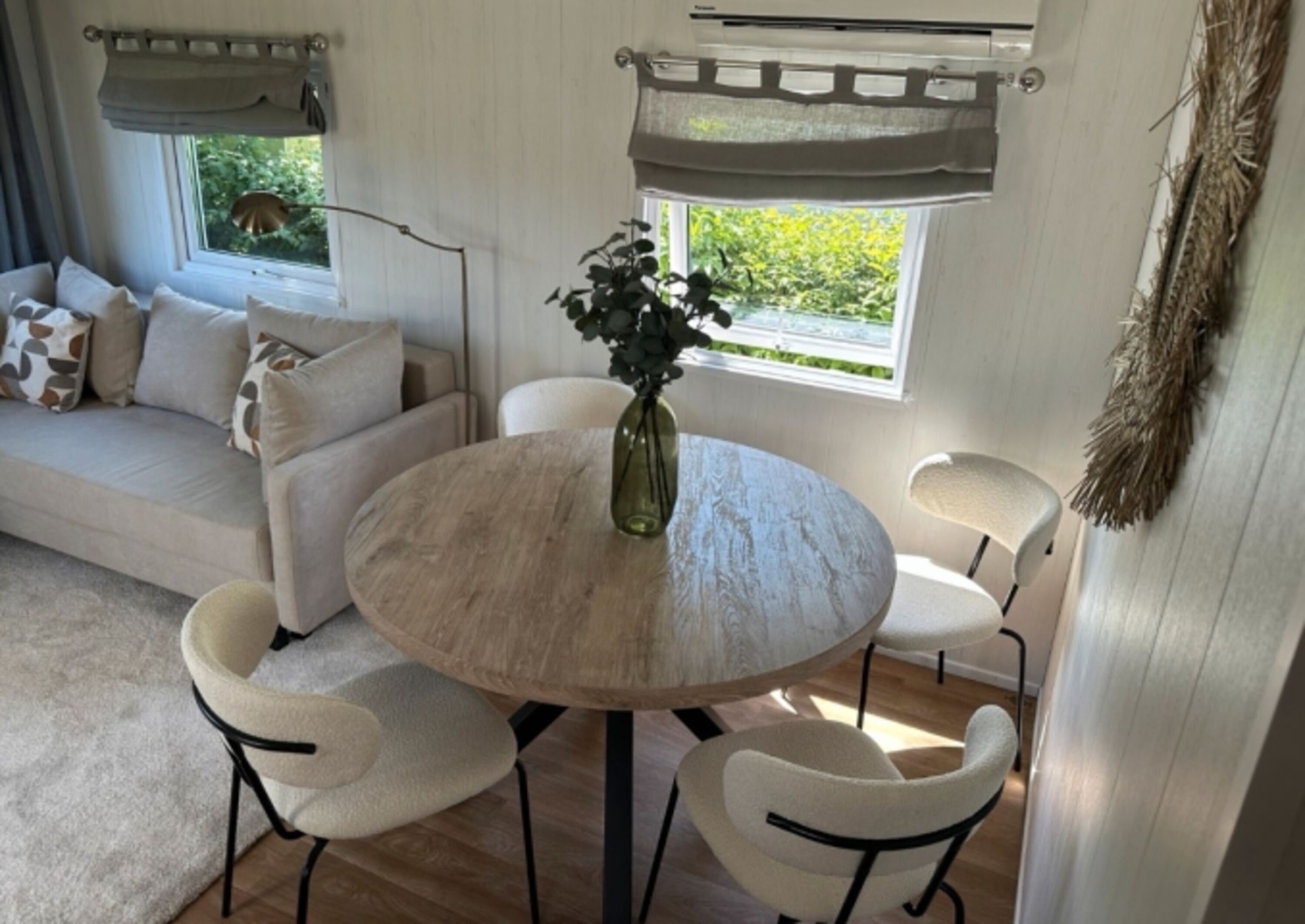 Wohnzimmer mit Essecke