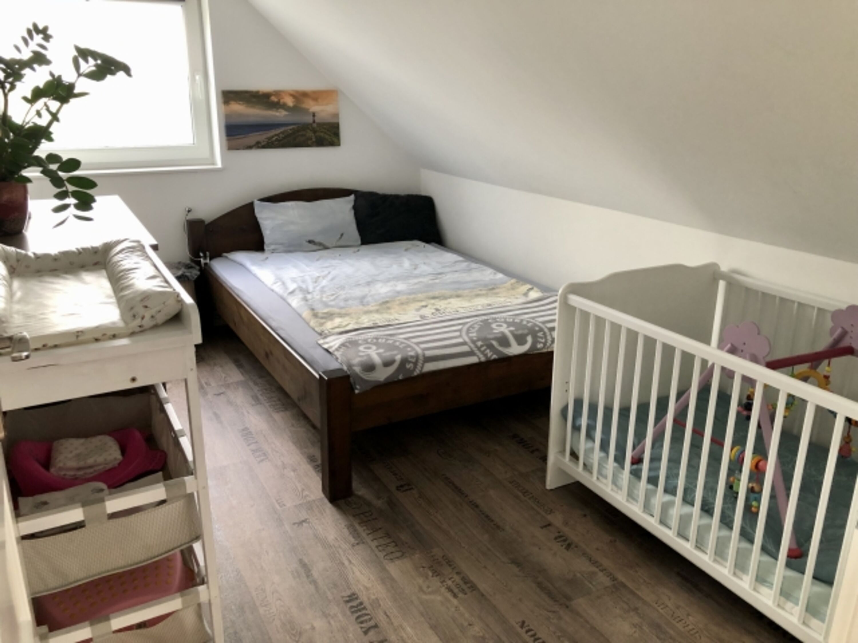 Schlafzimmer Bett 140x200 Babybett Wickelmöglichkeit