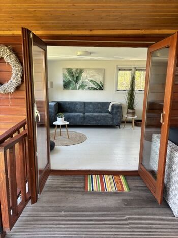 von der Veranda ins Wohnzimmer