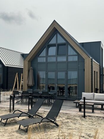 Erste Reihe am Wasser - mit Zaun - BeachHouse 'Strandgut'