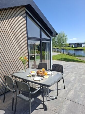 Frühstück in der Morgensonne