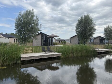 Blick auf das eingezäunte Grundstück vom Casa Kampen