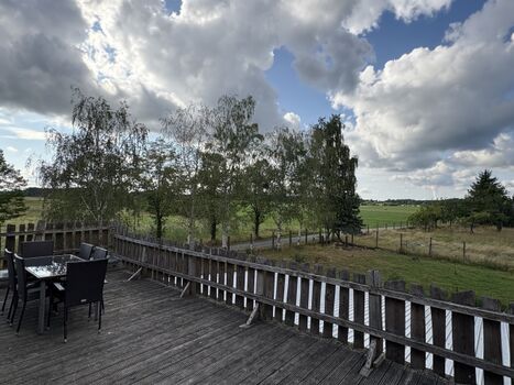 Terrasse - Blick nach NW