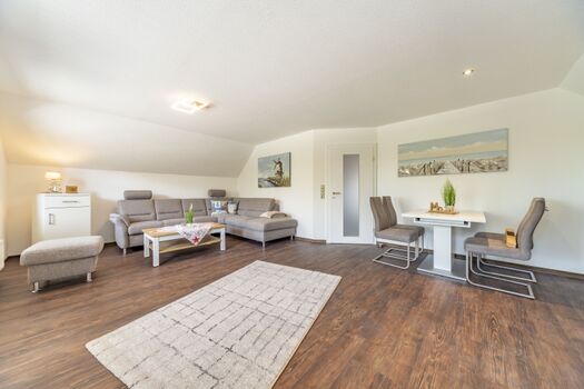 Wohn- und Essbereich