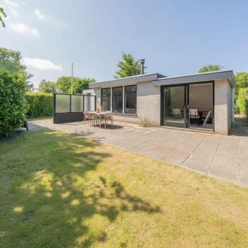 Das Ferienhaus mit sonniger Terrasse