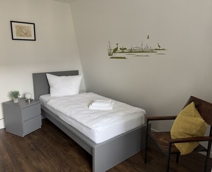 Kleines Schlafzimmer im OG