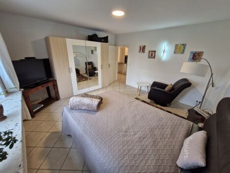 Schlafzimmer Bett 140 cm