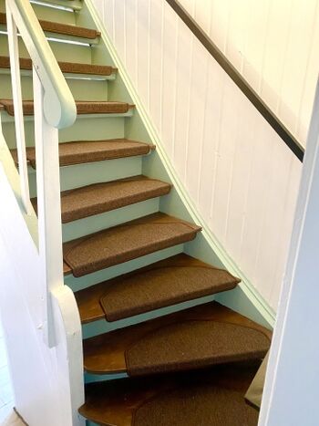 Treppe zu den Schlafzimmern