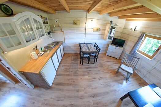 Küche mit Essbereich