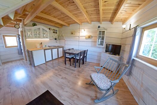 Küche mit Essbereich