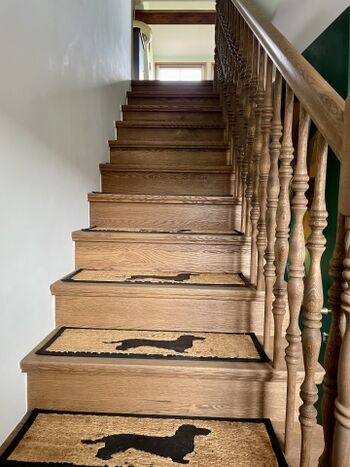 Treppe zu den oberen Stockwerken