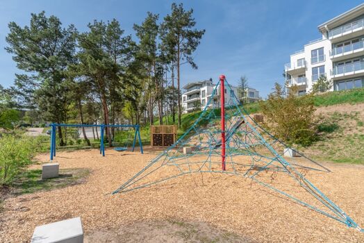 Spielplatz an der Wohnanlage