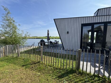 Unser Chalet Laguna in Kampen mit Zaun