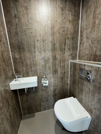 zusätzliches zweites WC im Chalet