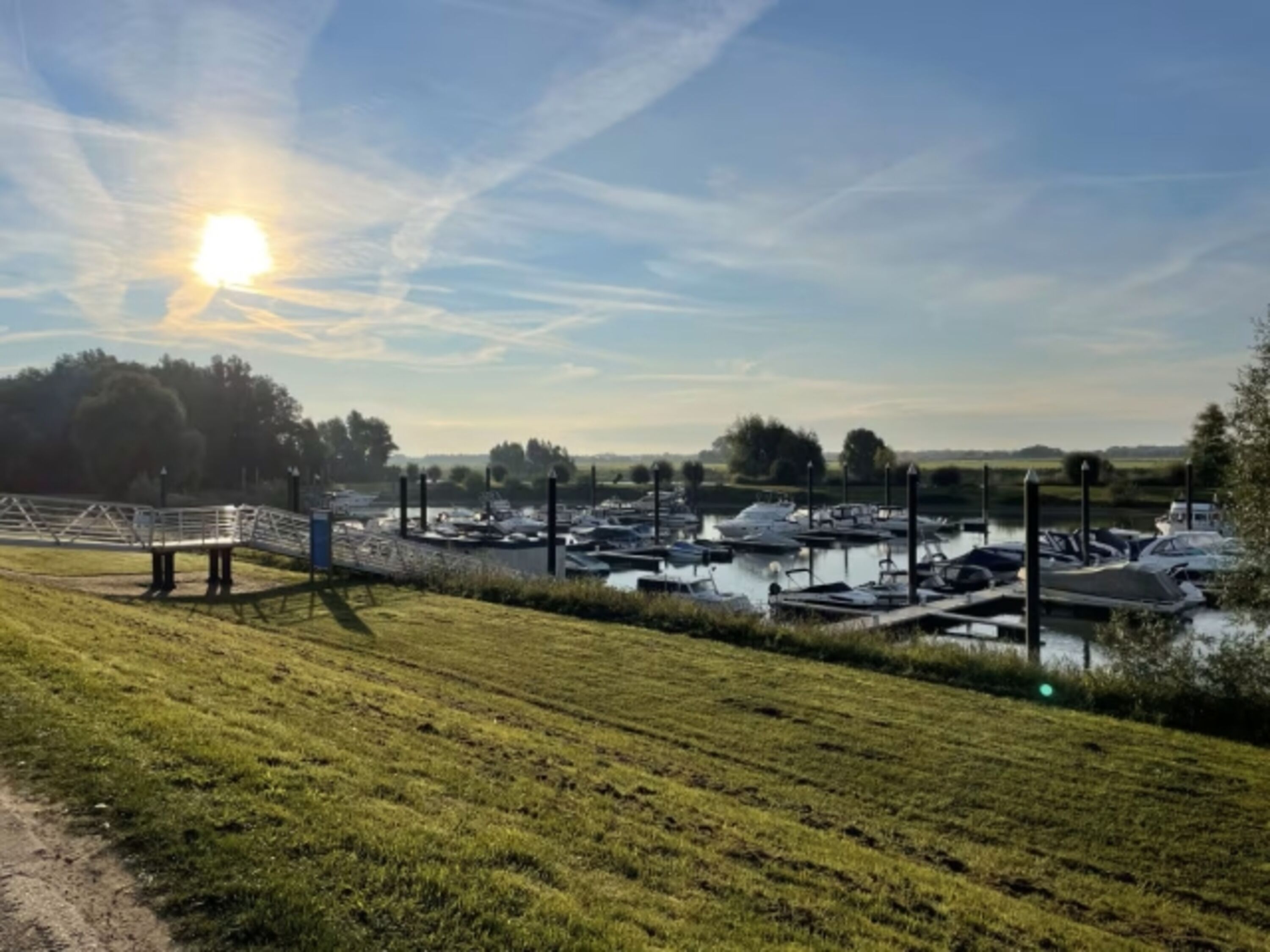 der Park hat eine Marina