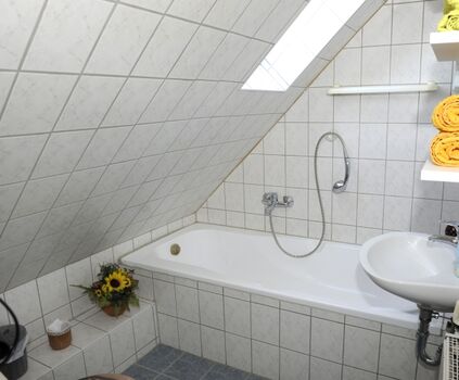 Badezimmer im Obergeschoss mit WC