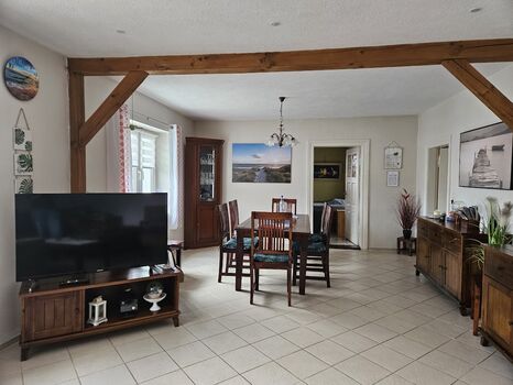 Blick ins Wohnzimmer
