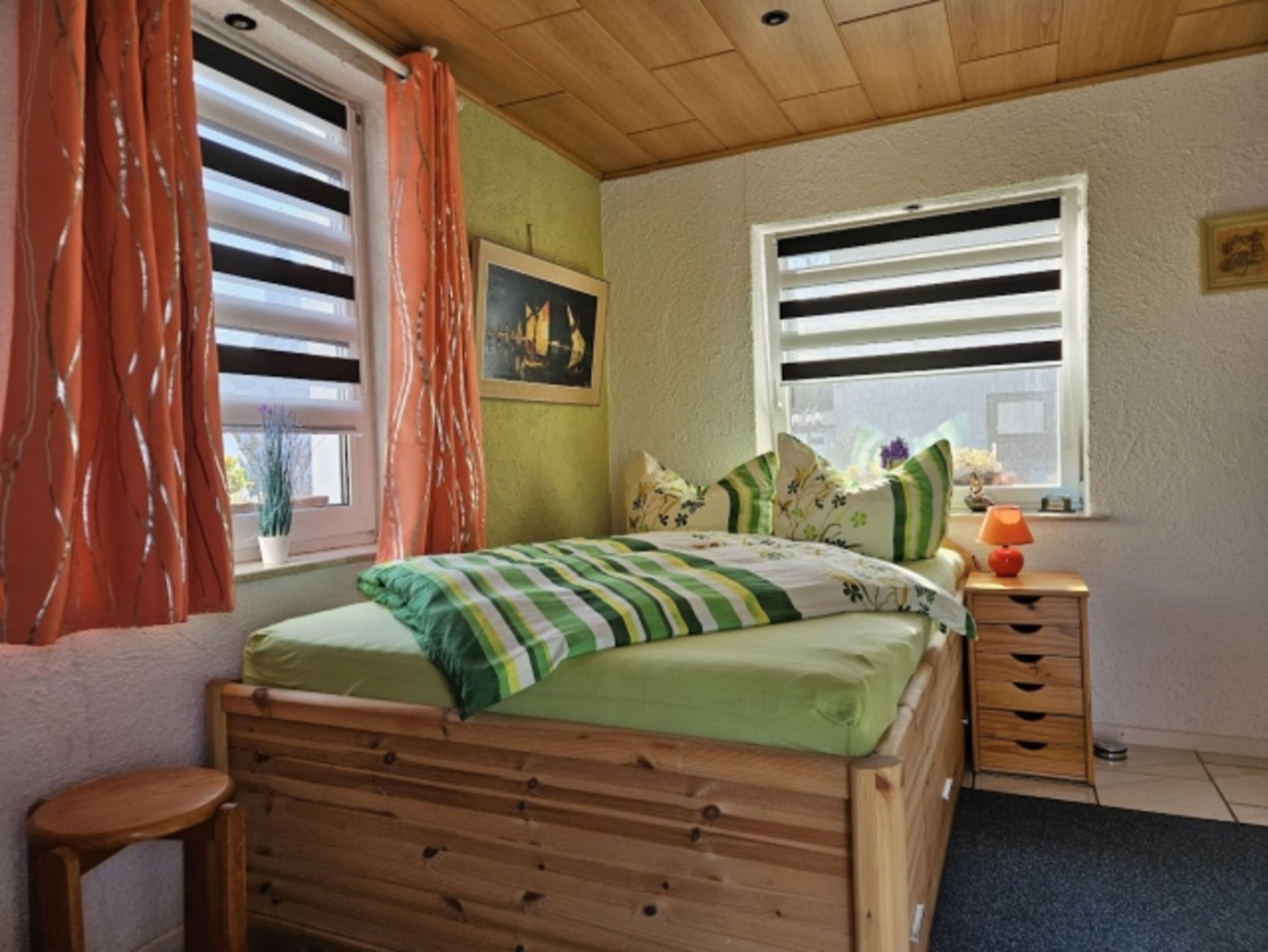 1. Schlafzimmer im Erdgeschoss