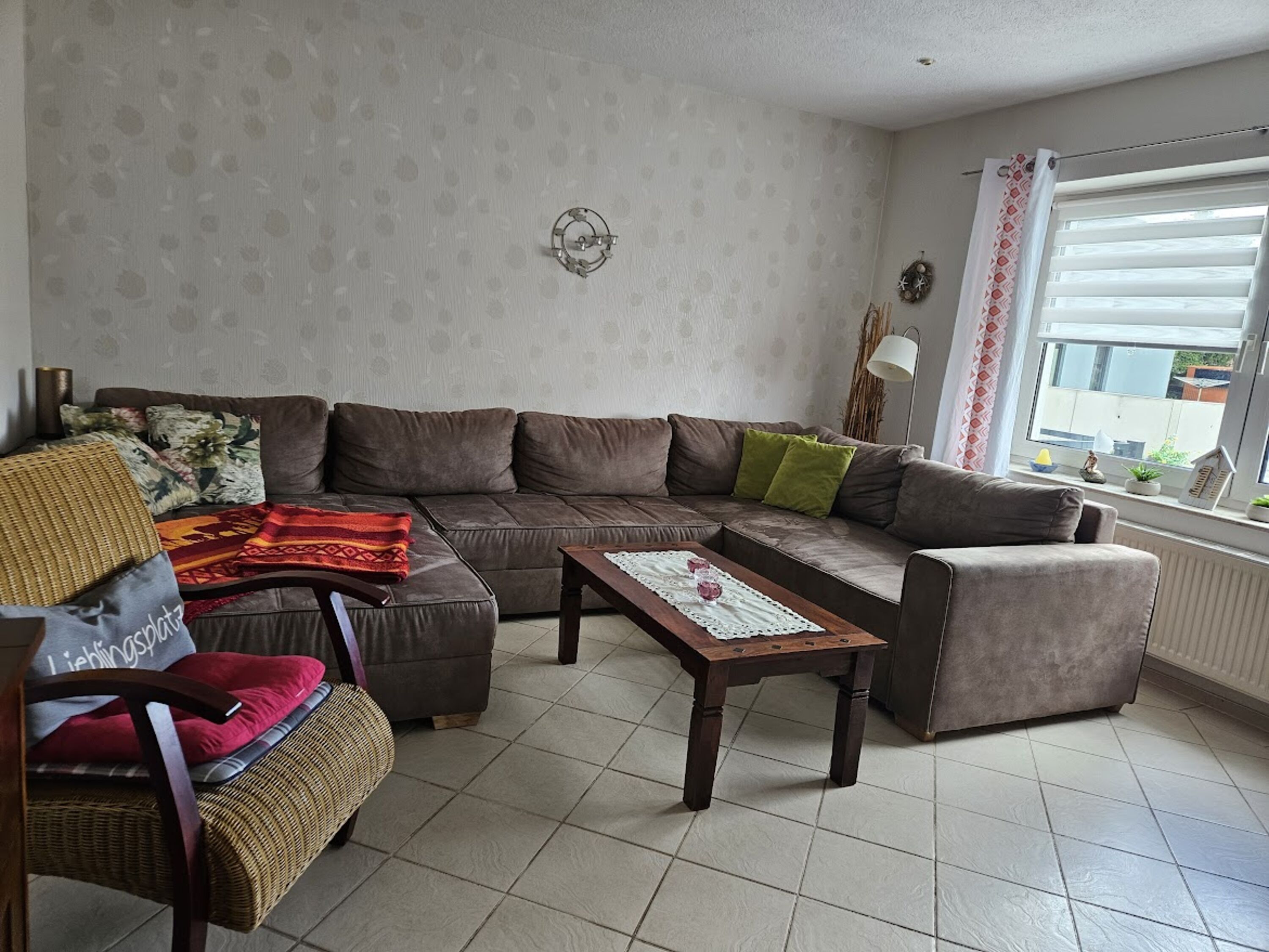 Gemütliche Wohnlandschaft im Wohnzimmer