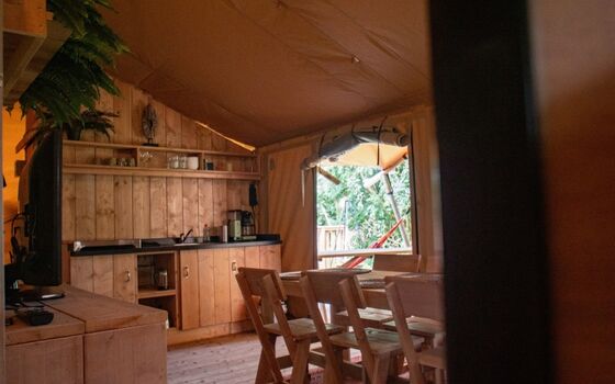 Küche mit Essbereich