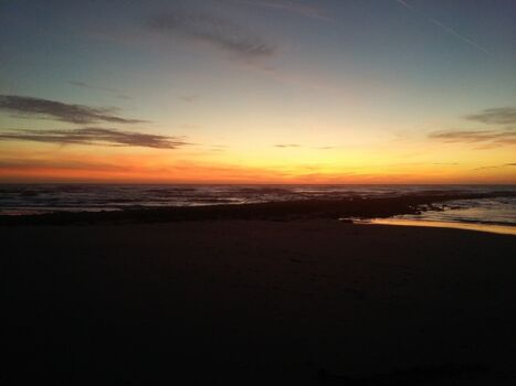 tolle Sonnenuntergänge über dem Meer