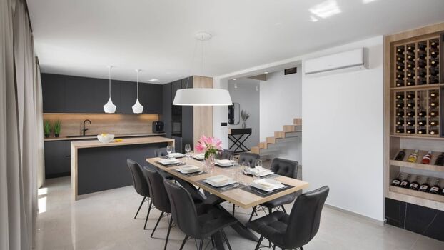 Küche mit Essbereich