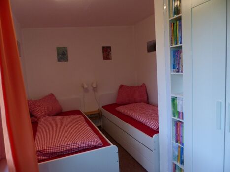 Schlafzimmer 2