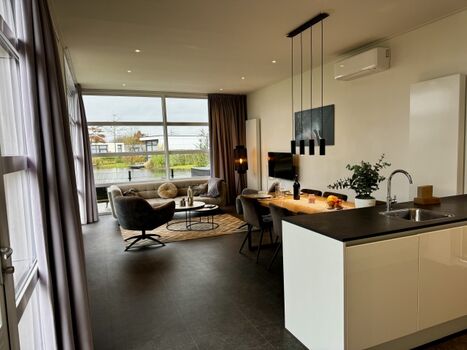 Offener Wohn- und Essbereich