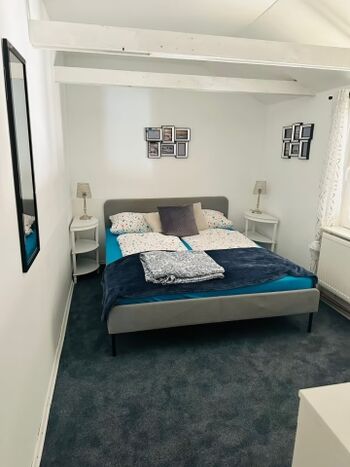 Zweites Schlafzimmer mit Doppelbett 140 x 200 cm