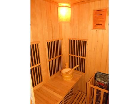 Kombination von Infrarotsauna und Saunaofen