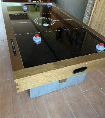 Airhockey im Gemeinschaftsraum 