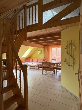 Eingang zur Fewo mit Treppe zum Schlafboden