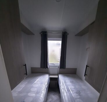 Schlafzimmer mit 2 Einzelbetten