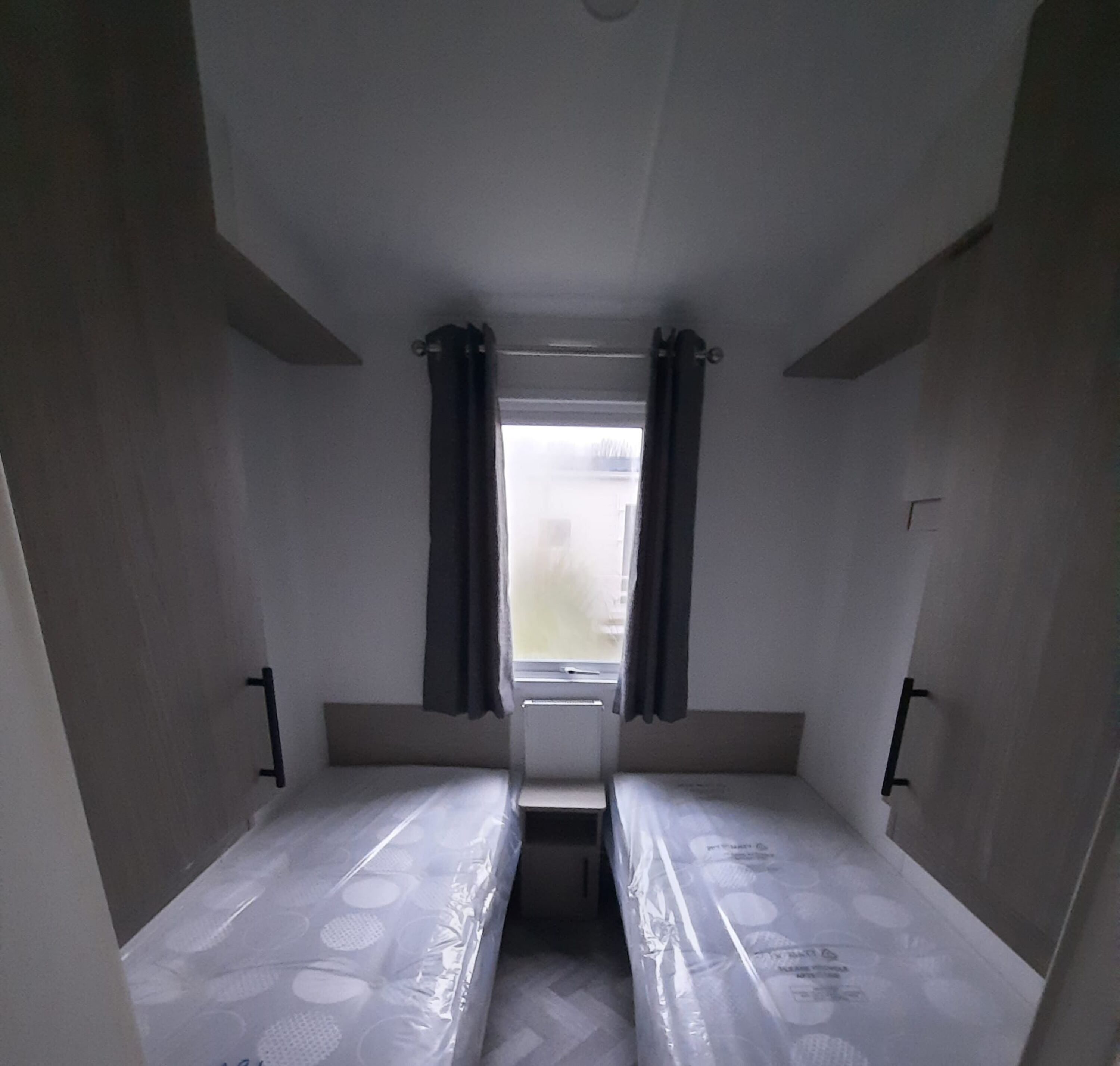 Schlafzimmer mit 2 Einzelbetten