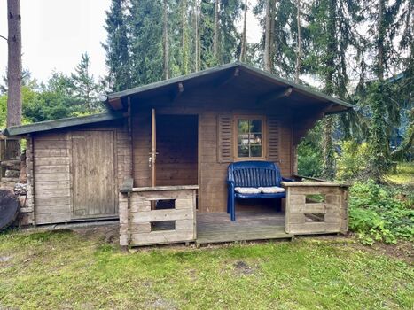Gartenhütte, zwei Fahrräder inklusive
