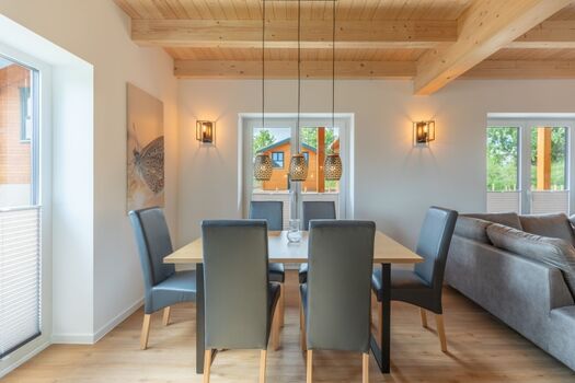 Huus Eekboom - heller Essbereich für bis zu sechs Personen