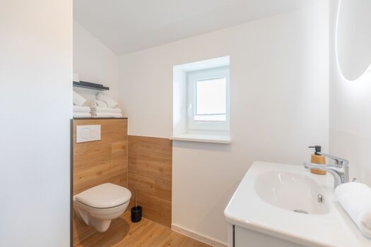 Huus Eekboom - helles Gäste WC