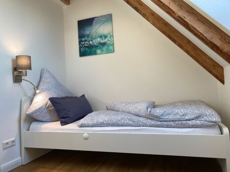 Einzelbett im 2 Bettzimmer