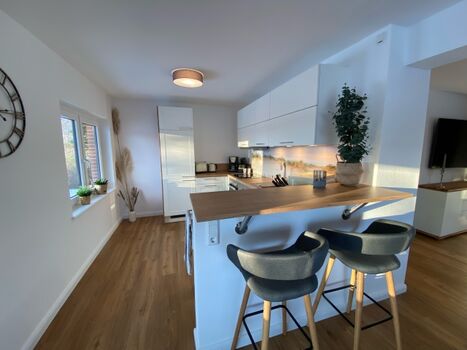 voll ausgestattete offen Küche