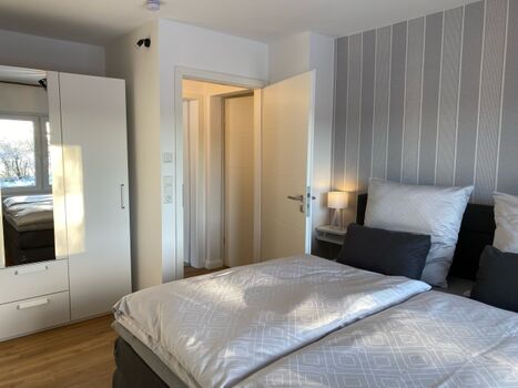 Kleiderschrank im im Schlafraum