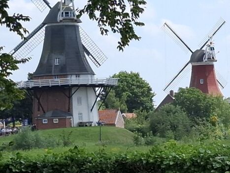 Die Zwillingsmühlen Greetsiel